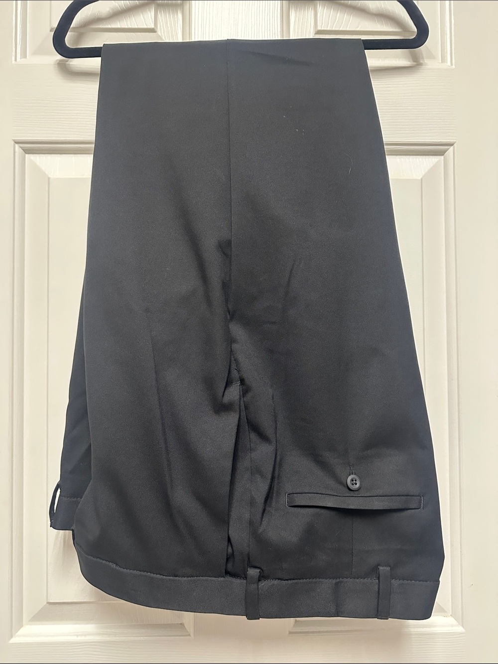 Men's Black Lightweight Haggar Cool Right Performance Flex Slacks. Size 44/32
